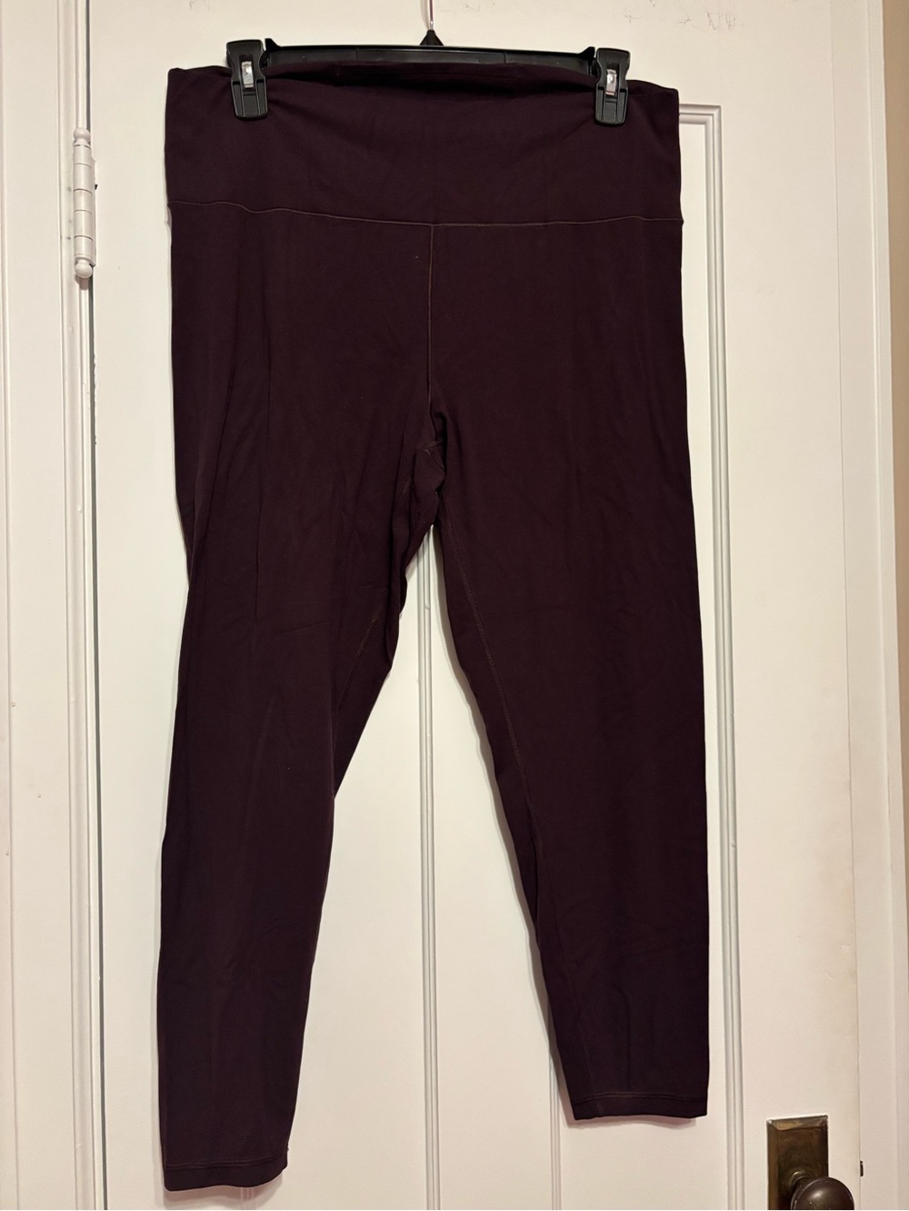 Old Navy High-Waist Leggings in Deep Plum women’s plus size xxl